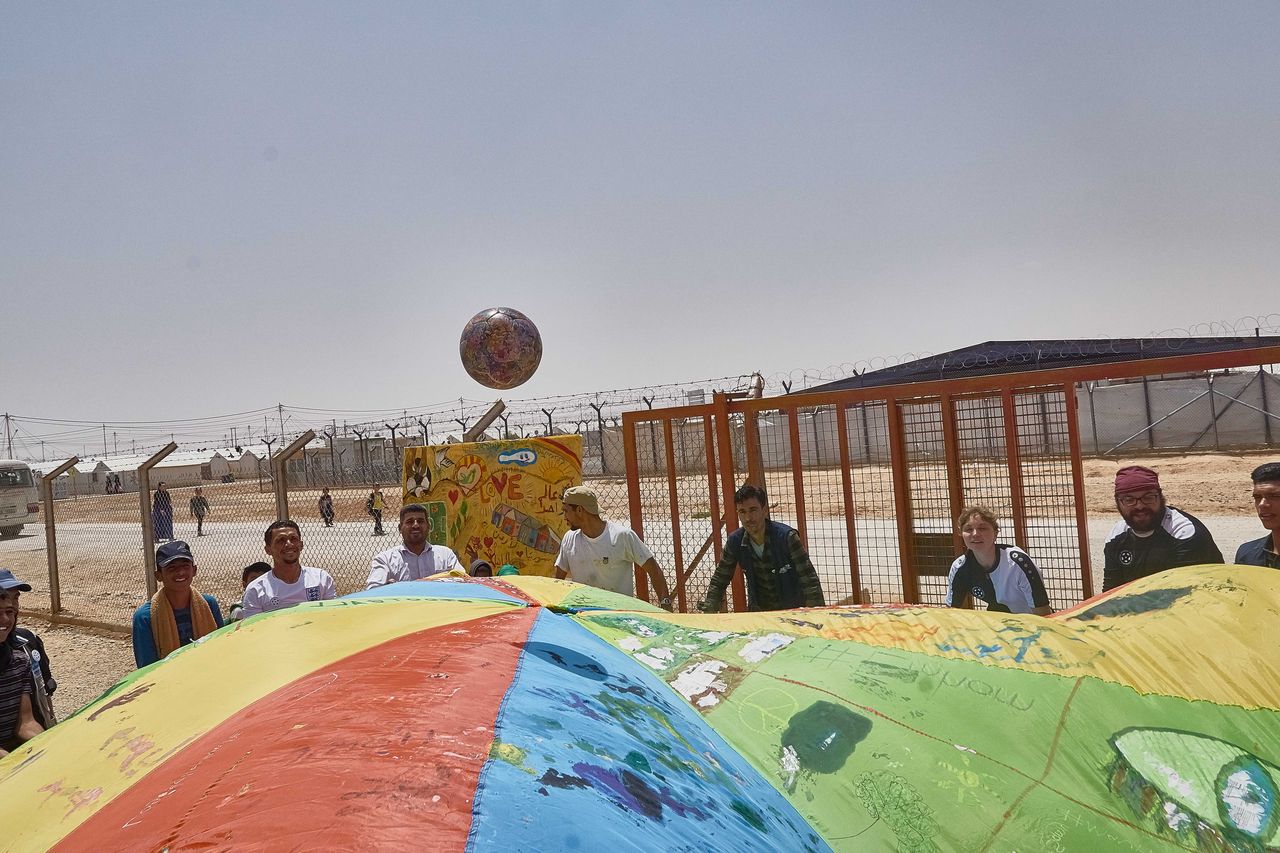 THE BALL im Azraq - Camp