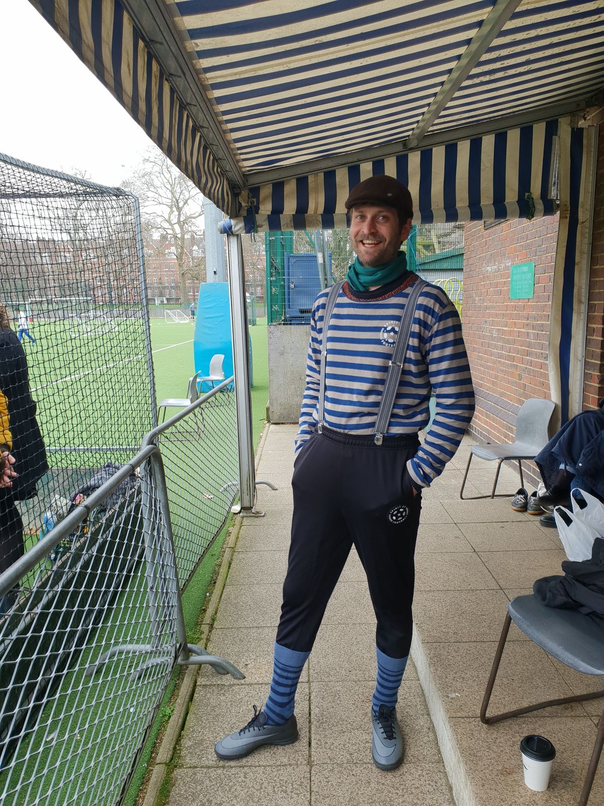 FairPlay-Coach Basti-Fantasti hat sich in Schale geworfen