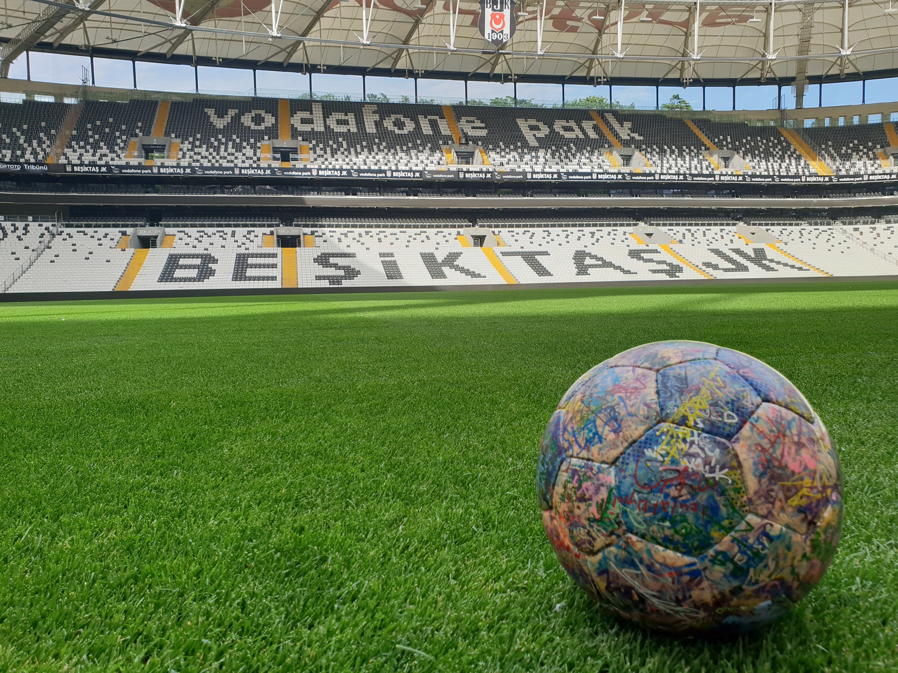 Tha Ball @ Besiktas Stadium