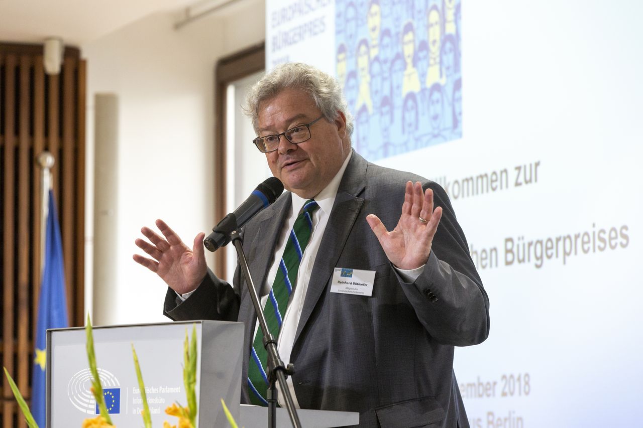 MEP Reinhard Bütikofer bei der Laudatio. Foto: Christian Thiel