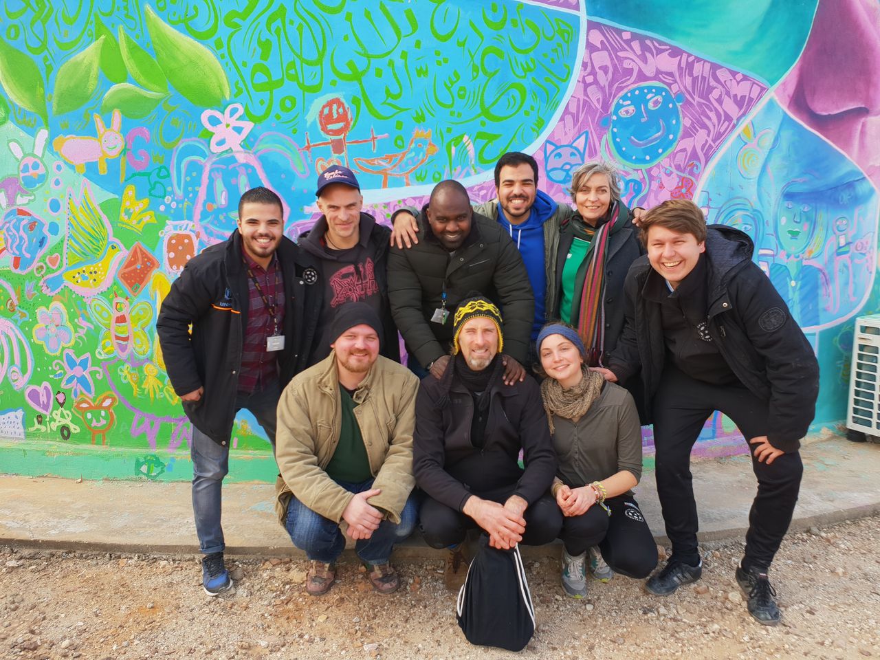Das Team von Spirit of Football mit unserem Übersetzer Qais und zwei Mitarbeitern von Care International.