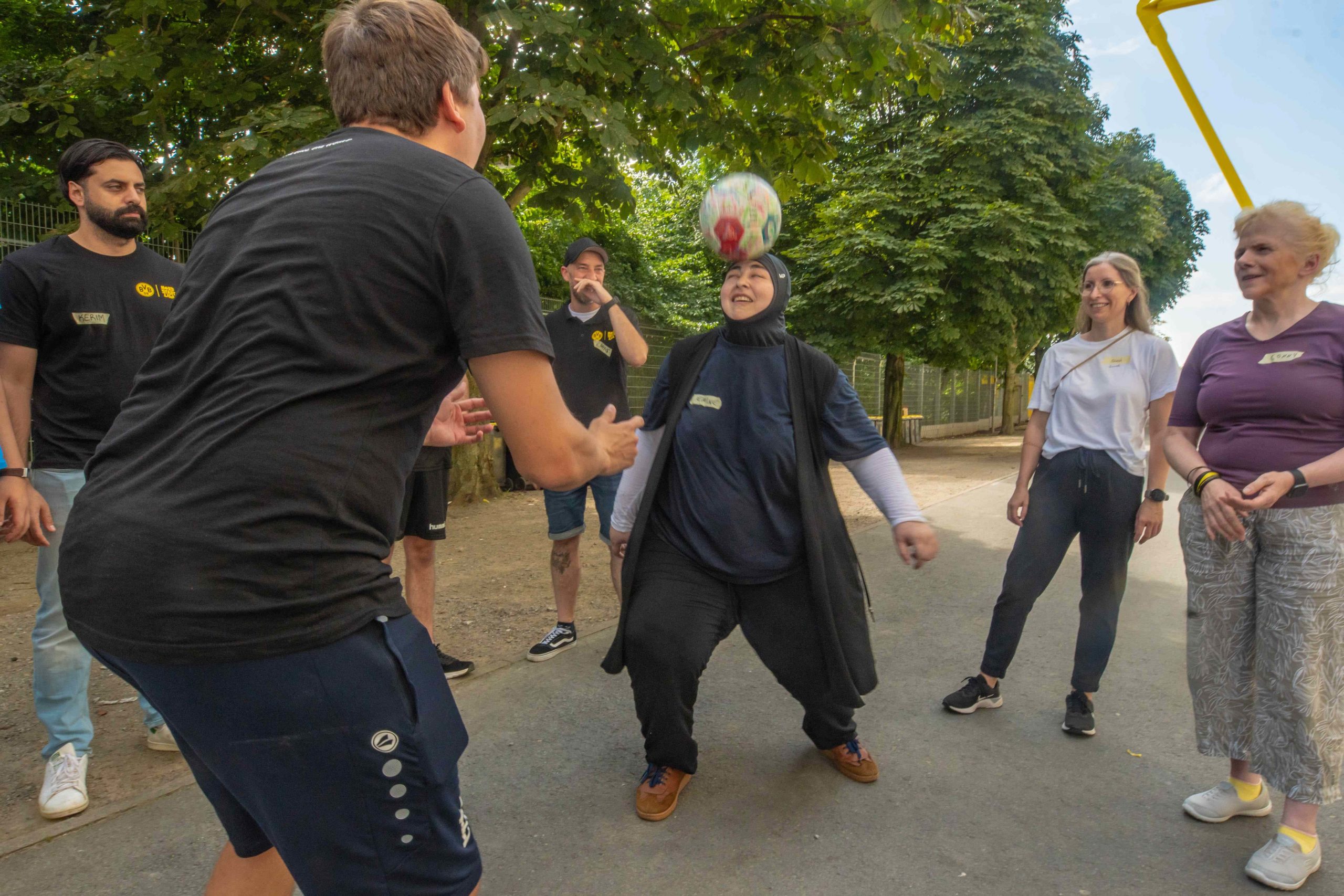 Emime vom Muslimischen Jugendzentrum Dortmund