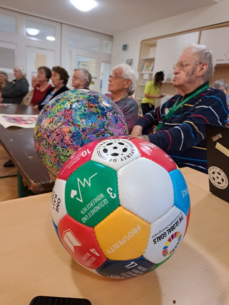 SDG-Ball und "The Ball"