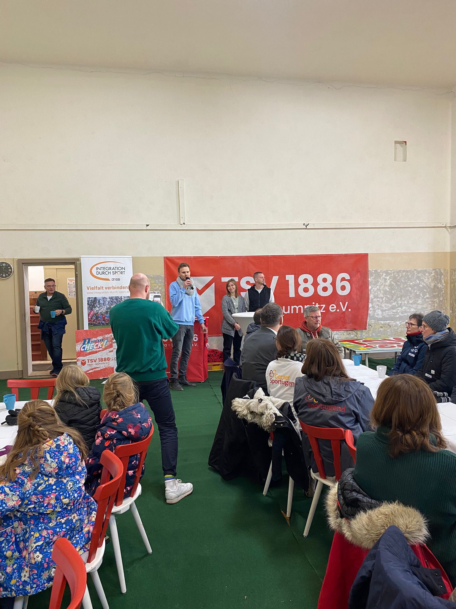 Vorstandsvorsitzender Marc-Manuel Moritz begrüßt die Gäste